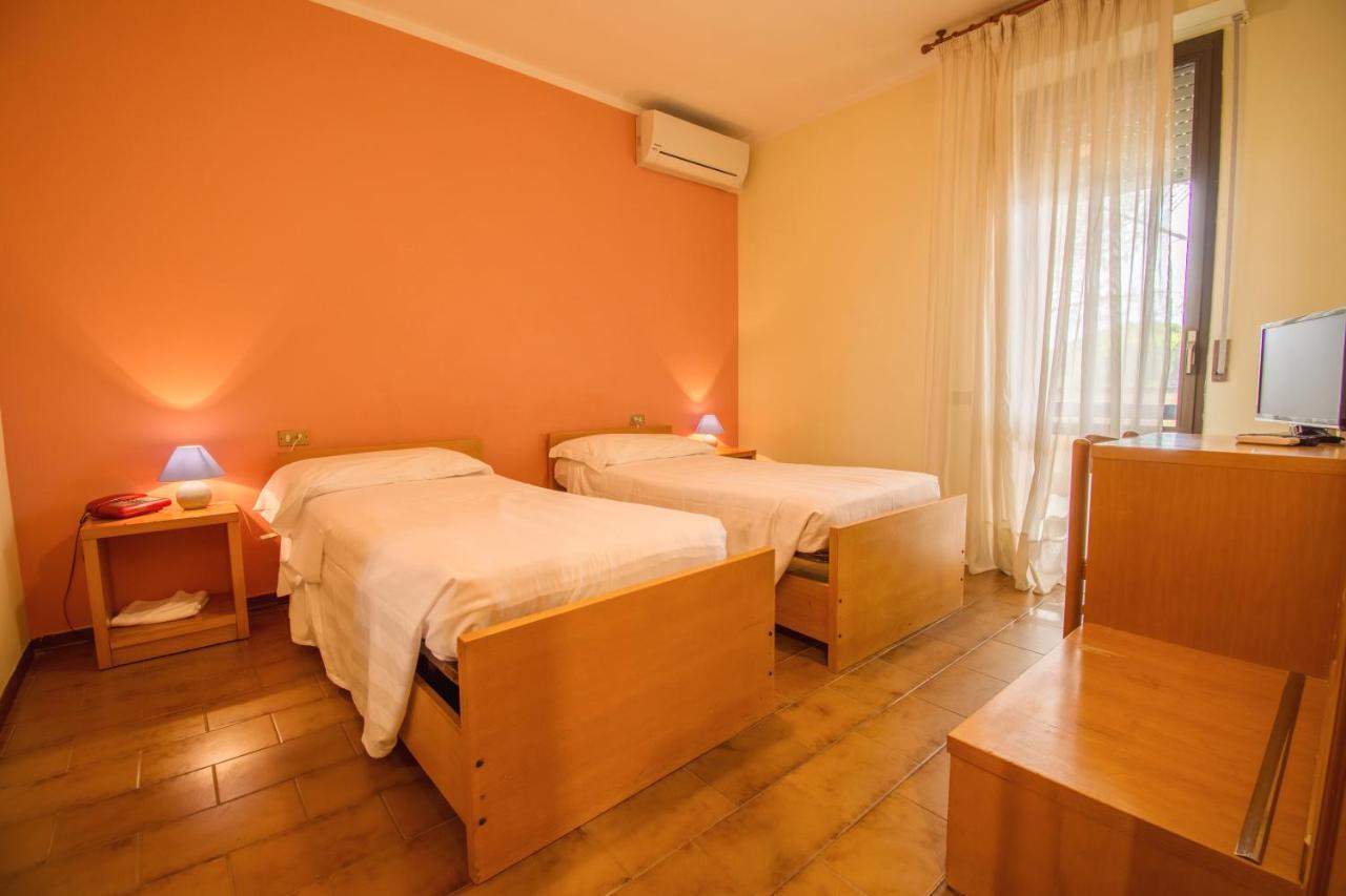 Hotel Cantalodole Маджоне Екстер'єр фото